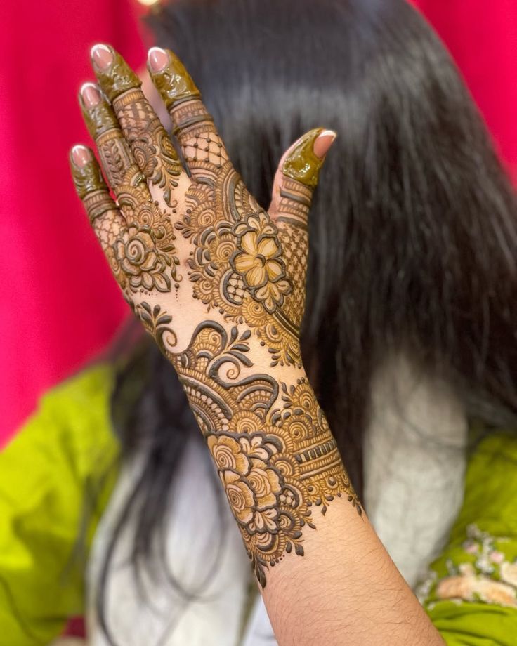 Elegant Lotus Mandala Mehndi Design for Front Hands mehndi design