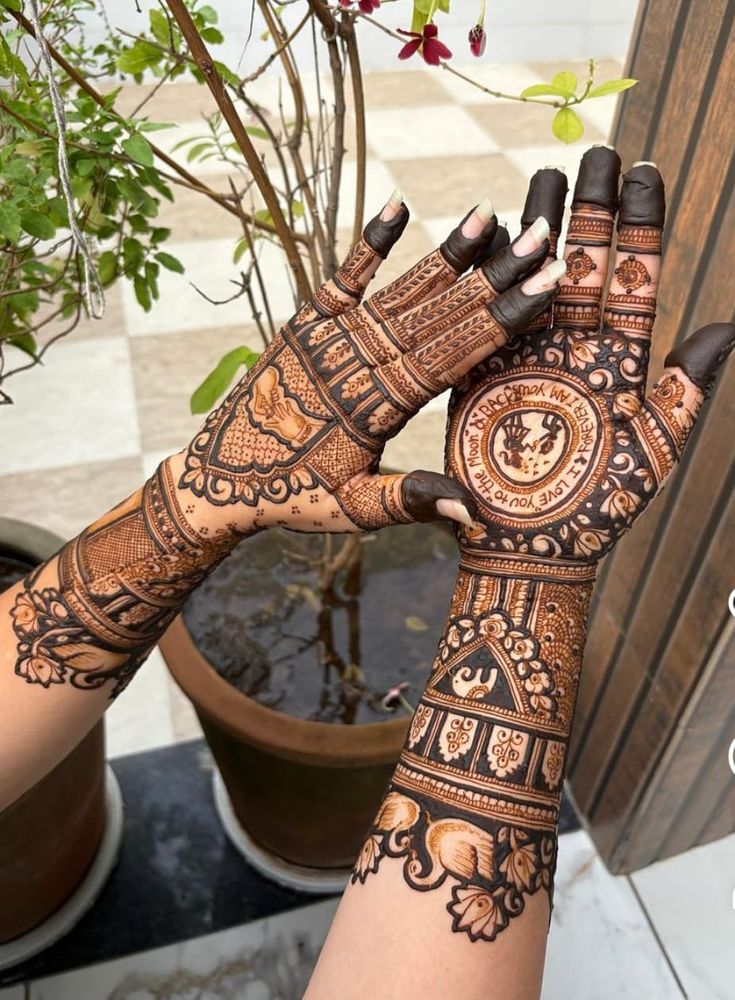 Traditional Rajasthani Dulhan Mehndi Design for Full Hands mehndi design
